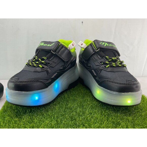 New Kids LED Light-Up Roller Sneakers With Wheels Size 12 little kit - Picture 3 of 11